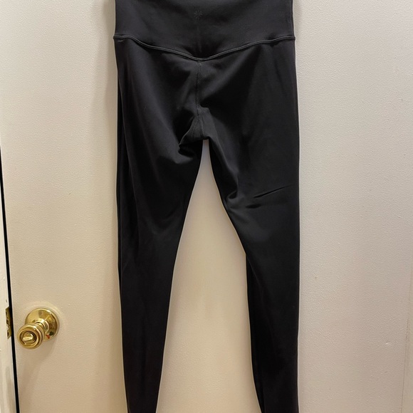 Black Extra Small Petite Athleta leggings - Picture 2 of 6